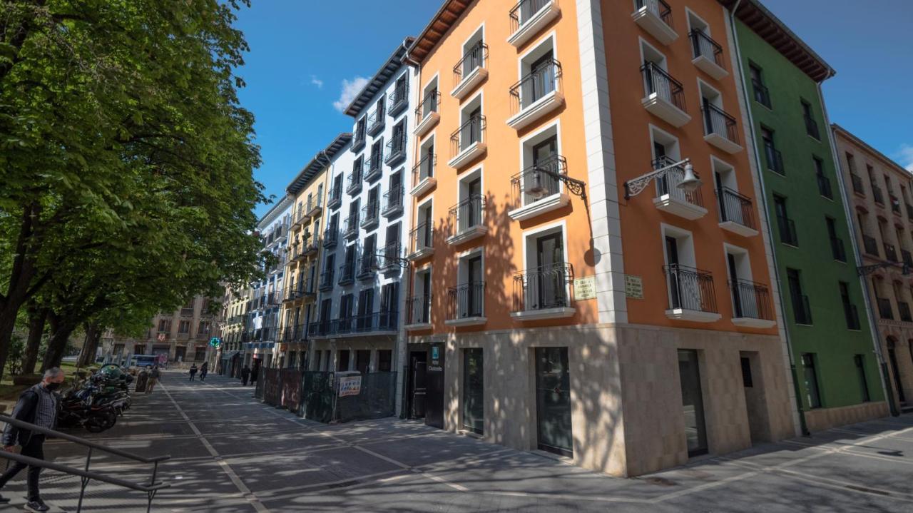 Hotel Ciudadela 팜플로나 외부 사진